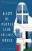 A_lot_of_people_live_in_this_house